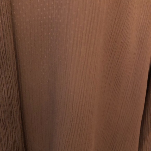 Beautiful mushroom colored toe neck blouse size S - Picture 5 of 6